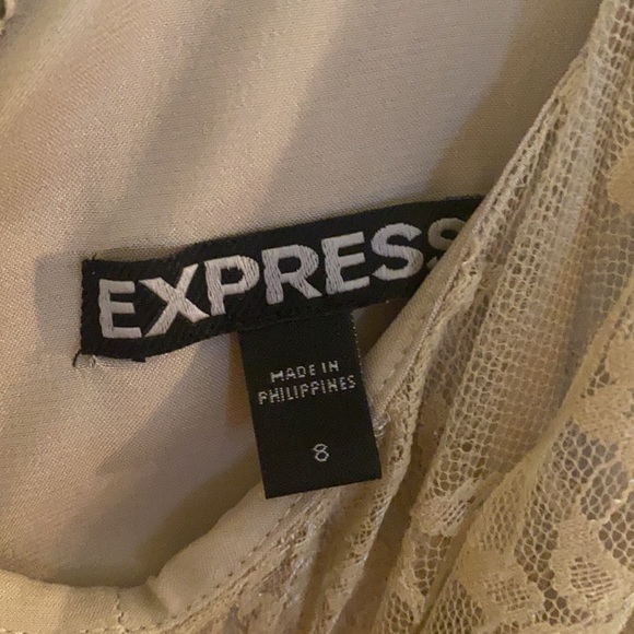 Express lace dress - Picture 4 of 5
